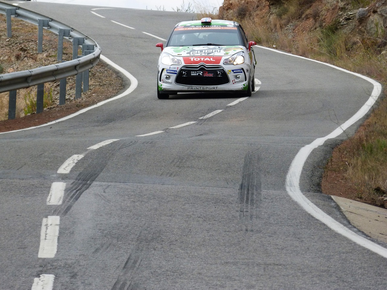 “wrc2011	” wrc2011游戏下载？