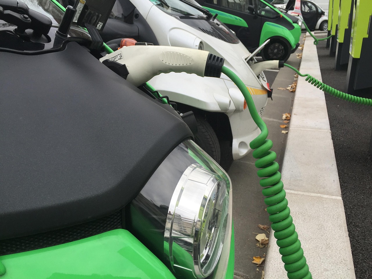 “电动汽车新能源汽车” 电动汽车新能源汽车哪款好？