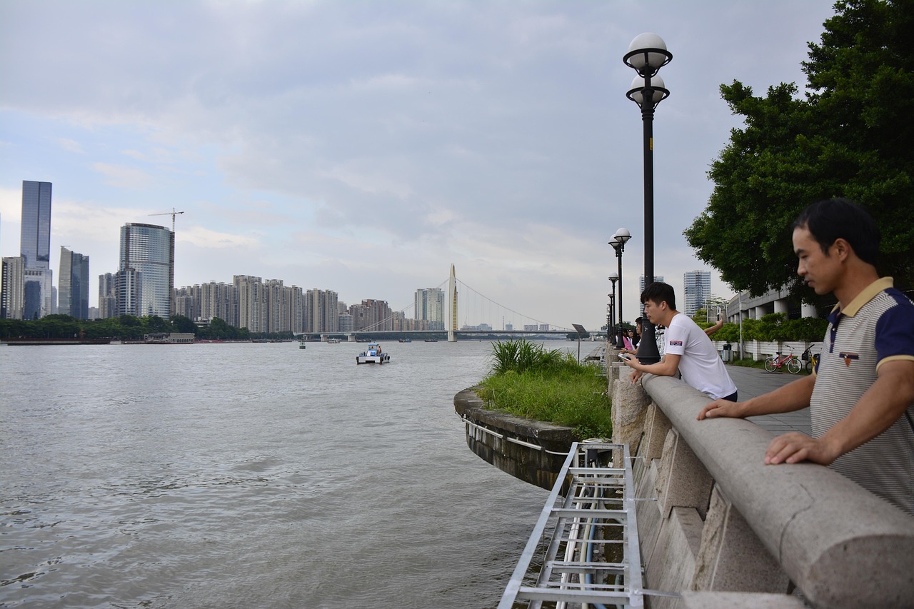 “粤c是广东哪个市	” 粤怎么读？